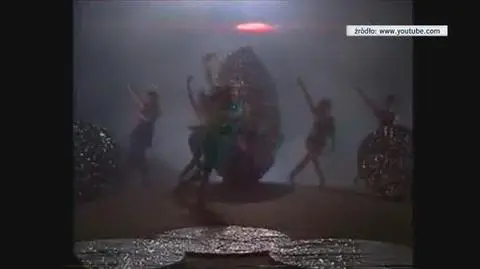 Kati Kovacs z zespołem (www.youtube.com)
