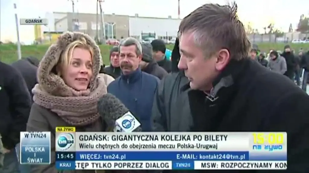 Kibice narzekają w kolejce przed PGE Areną