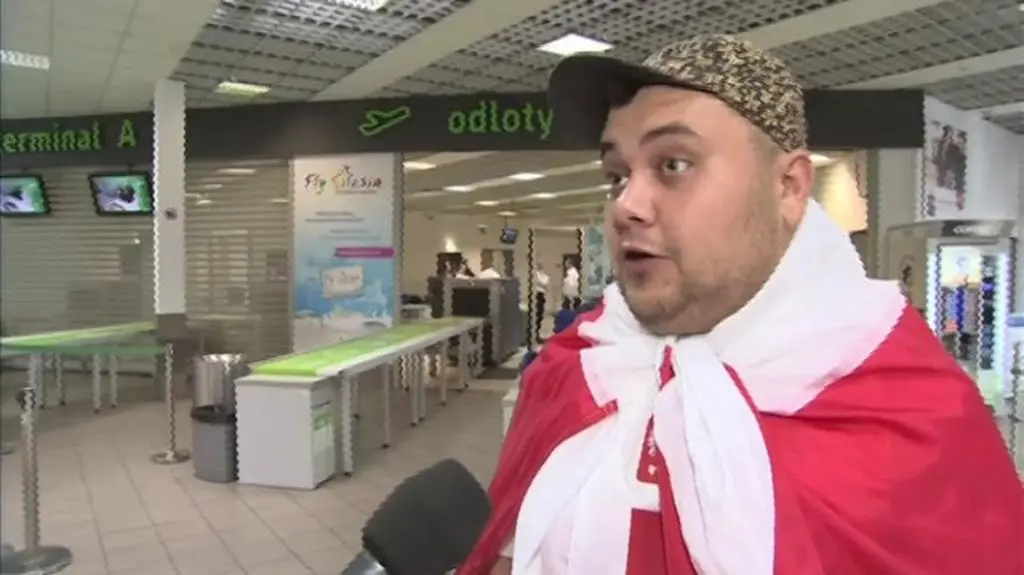 Kibice rozczarowani sytuacją na lotnisku w Pyrzowicach