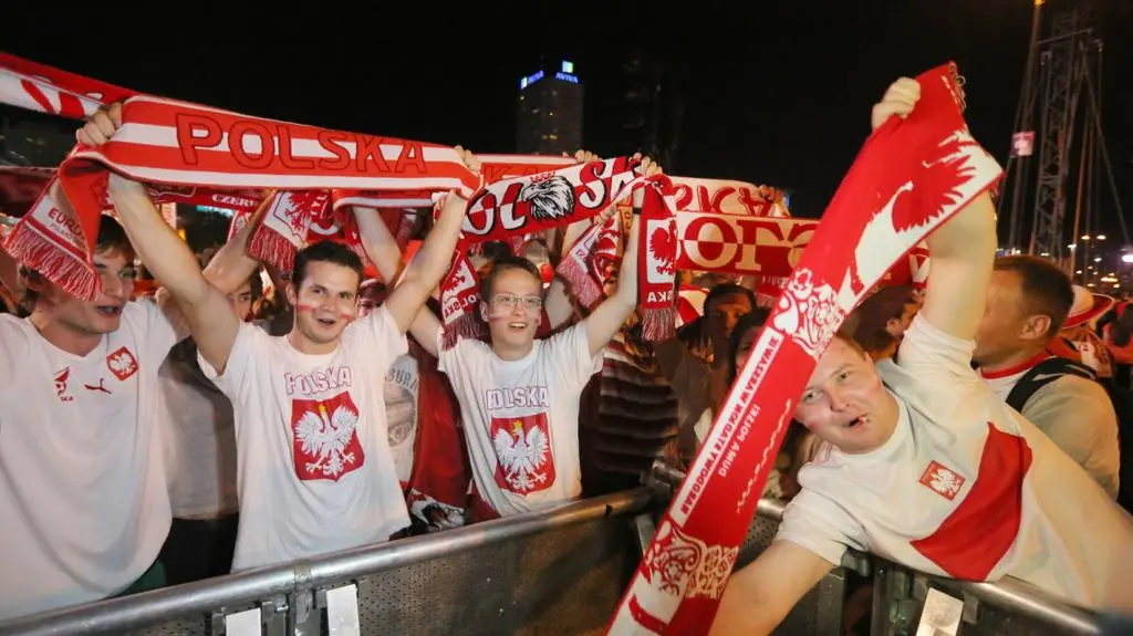 Kibice zadowoleni po meczu 