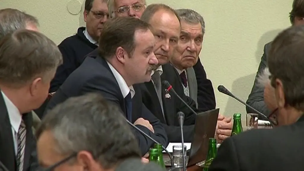 "Kłamstwa i informacje mające zakłócić prawdę"