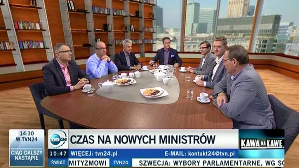 Kłopotek: Sikorski powinien zostać