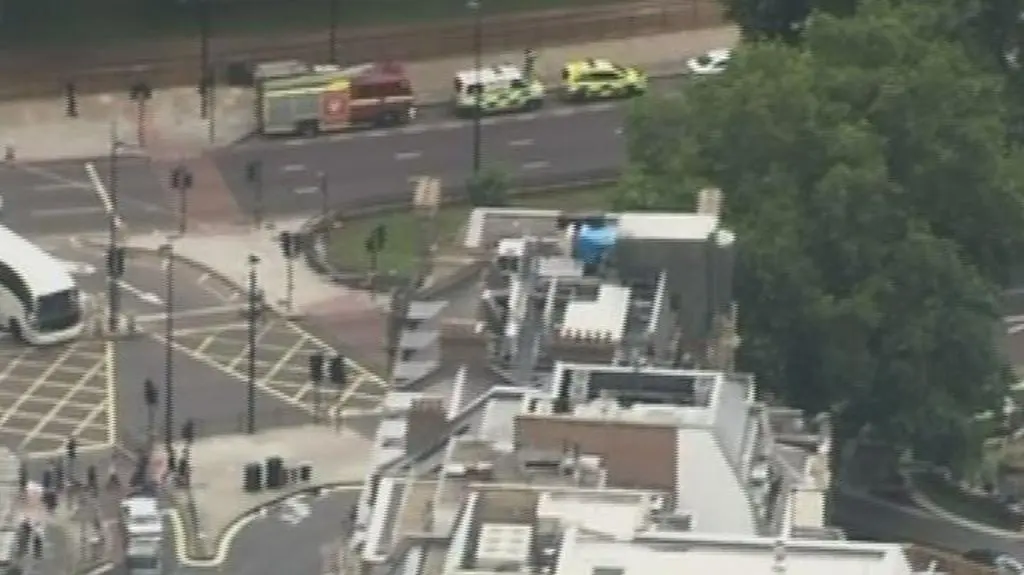 Kolejna bomba niedaleko Pałacu Buckingham