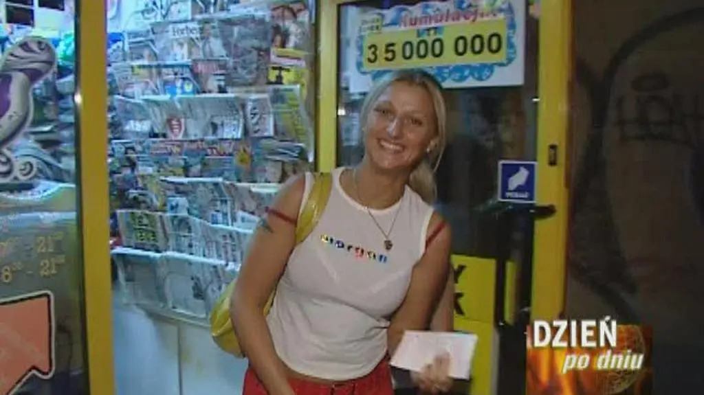 Kolektury były oblegane do samego końca (TVN24)