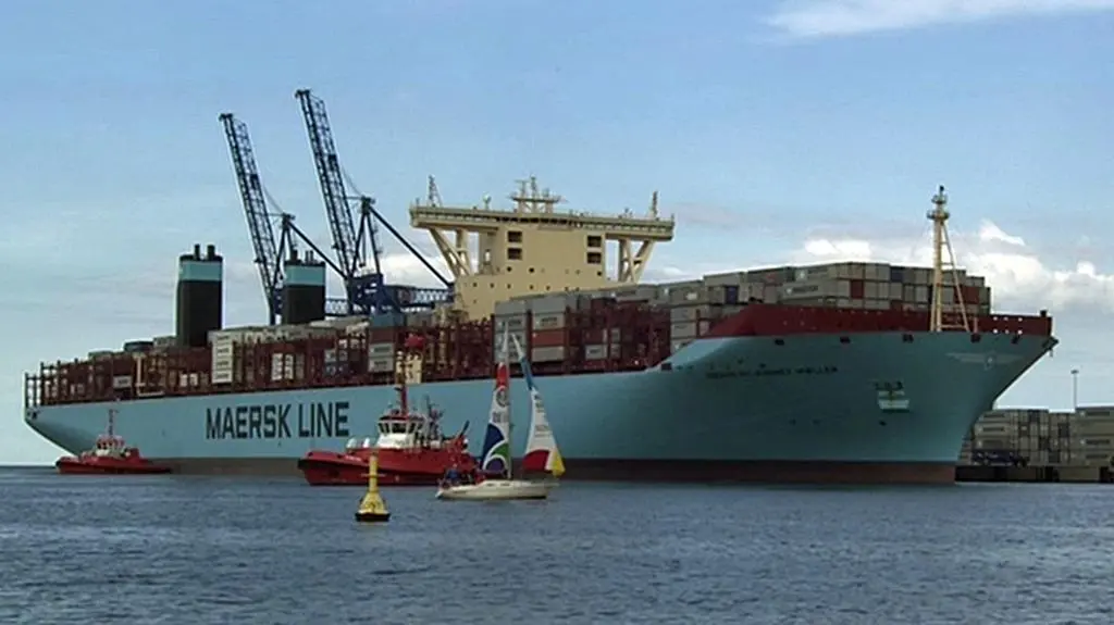 Kolos wpływa do Gdańska