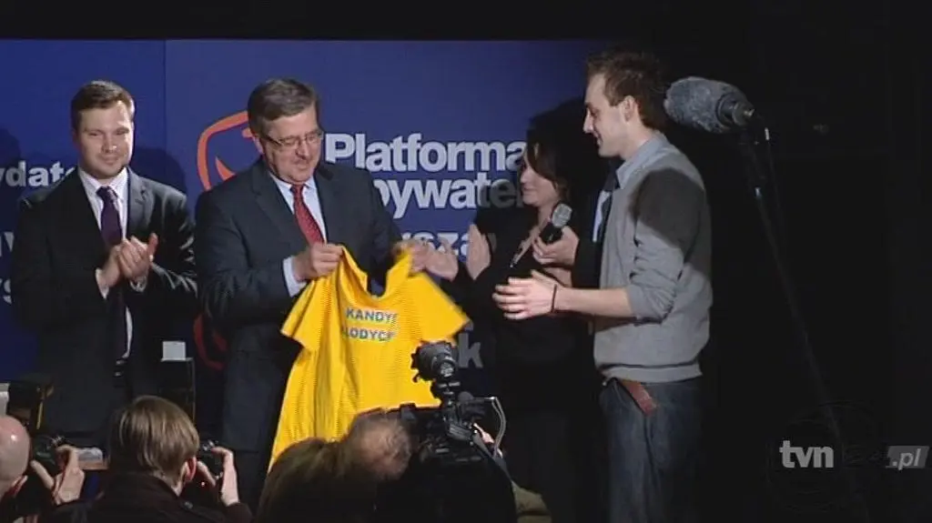 Komorowski swoją koszulkę dostał w prezencie