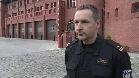 Kot wpadł do komina w jednej ze szkół