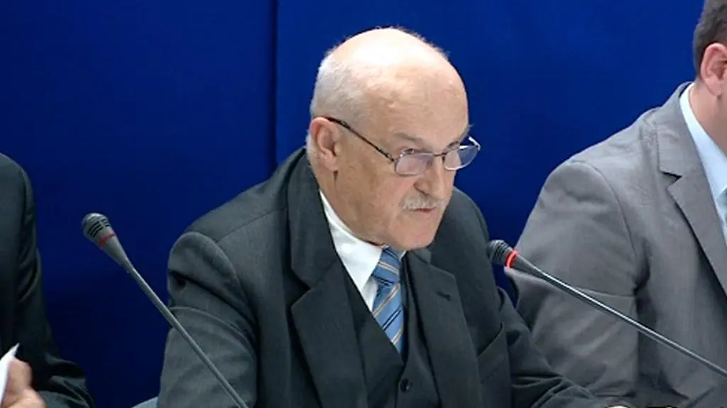 Kropiwnicki o wykupieniu przez Polskę części banków