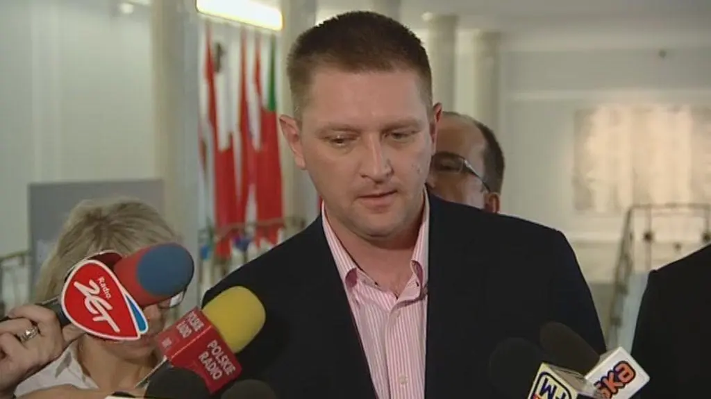 "Krzyż ma zniknąć jeszcze przed zaprzysiężeniem"