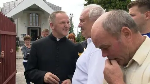 Ks. Lemański ustępuje: Przekażę kierowanie parafią administratorowi