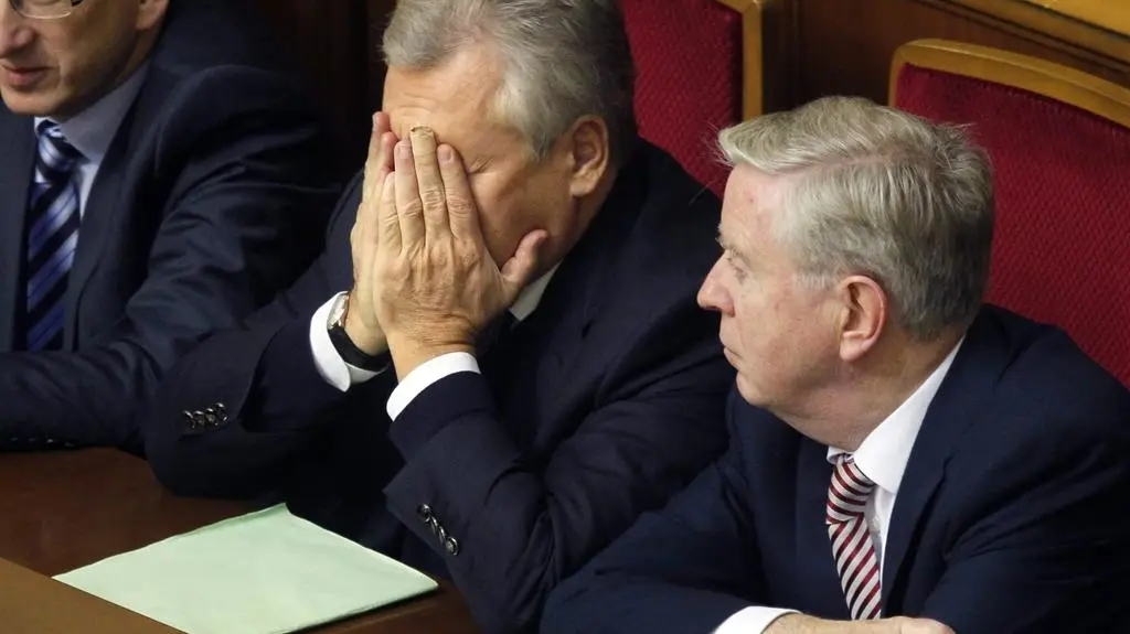 Kwaśniewski i Cox będą pracować dalej