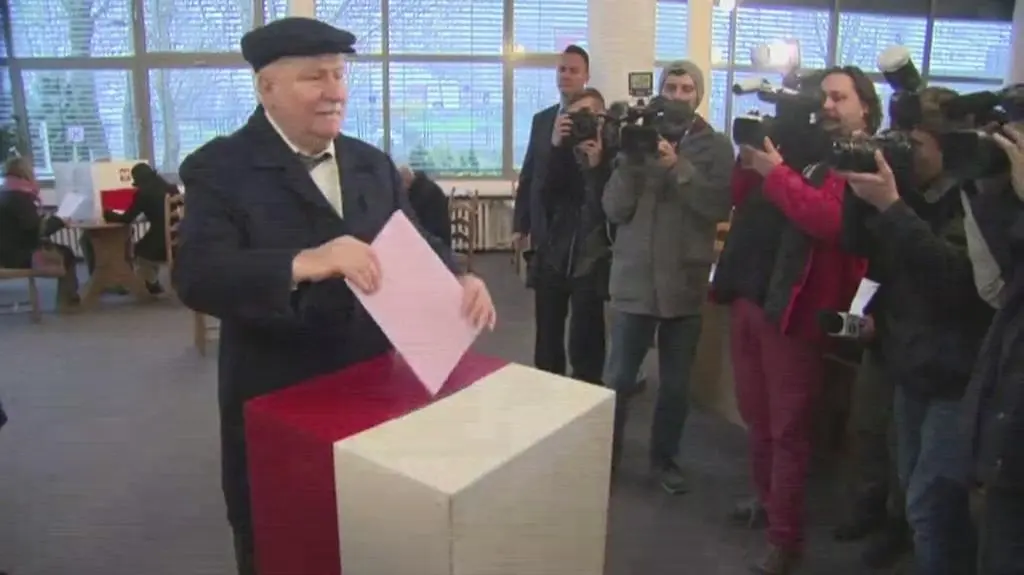 Lech Wałęsa oddał głos w wyborach samorządowych