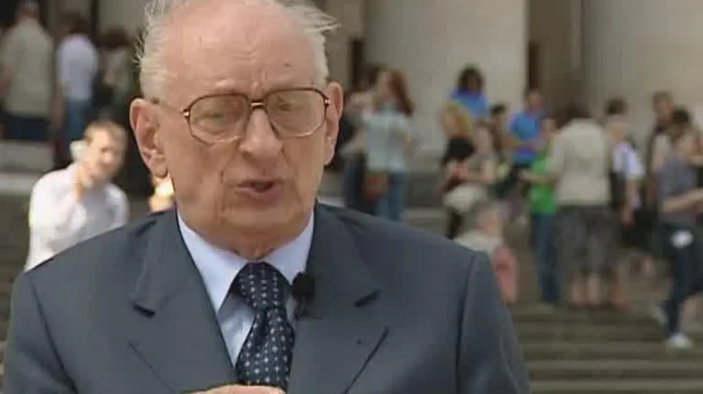 "Lepsza obłudna konwencja, niż agresywna"