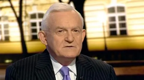 Leszek Miller: To trochę jak wiara w Boga