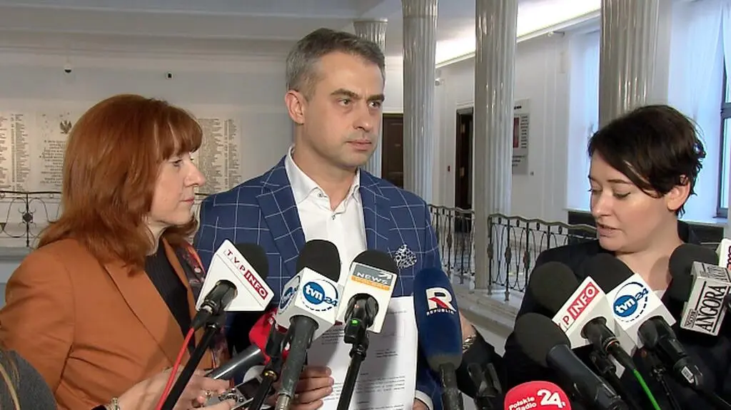 Lewica: zwracamy się do premiera, aby odtajnił raport CBA w sprawie Banasia