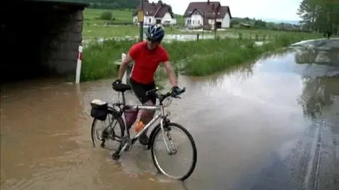 Liczne podtopienia w Czadrowie na Dolnym Śląsku