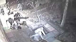 Milicja atakuje Ukraińców. Nagranie z monitoringu