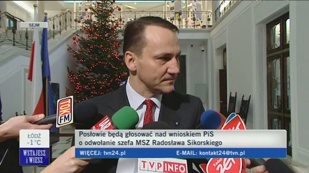 Minister Sikorski przed głosowaniem