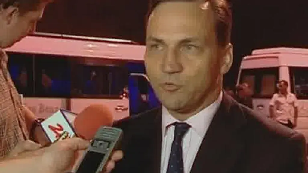 Minister Sikorski w Tbilisi (TVN24)