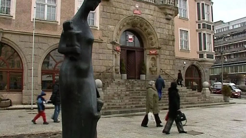 Molestowana przerywa milczenie