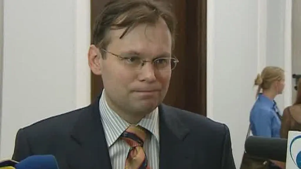 Mularczyk: Obecność Widawskiego obniżała prestiż komisji