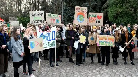 "Musimy walczyć o naszą planetę". Młodzi ludzie wyszli na ulice