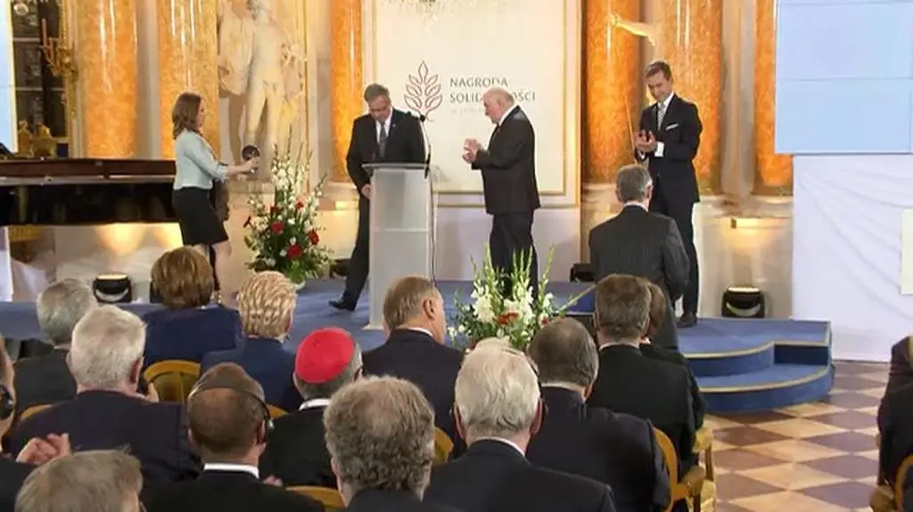 Mustafa Dżemilew odebrał Nagrodę Solidarności im. Lecha Wałęsy 