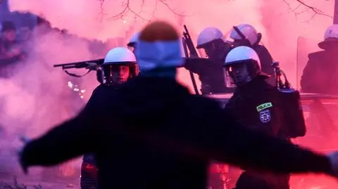 Na komisariaty doprowadzono 176 osób