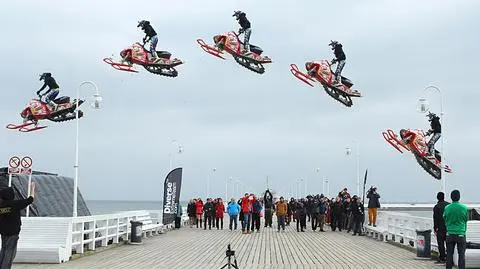 Na skuterze śnieżnym przez sopockie molo
