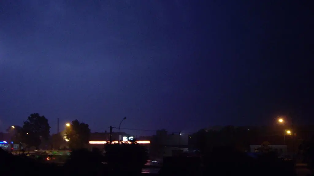 Nadal są szacowane straty po przejściu burz i trąby powietrznej.