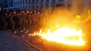 Nagranie z centrum gwałtownych starć w niedzielę