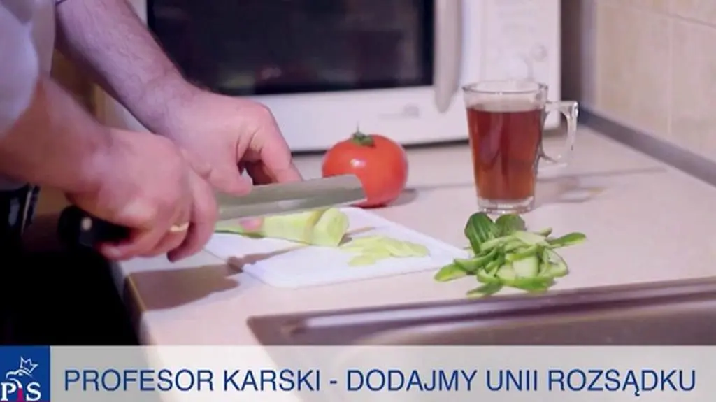 "Nana Karolla, Nana Karolla oddaj głos"