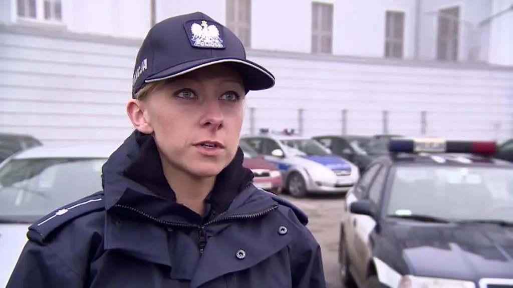 Napadł z nożem na ratowników i policjanta. Padły strzały