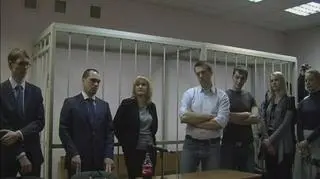 Nawalny słucha wyroku