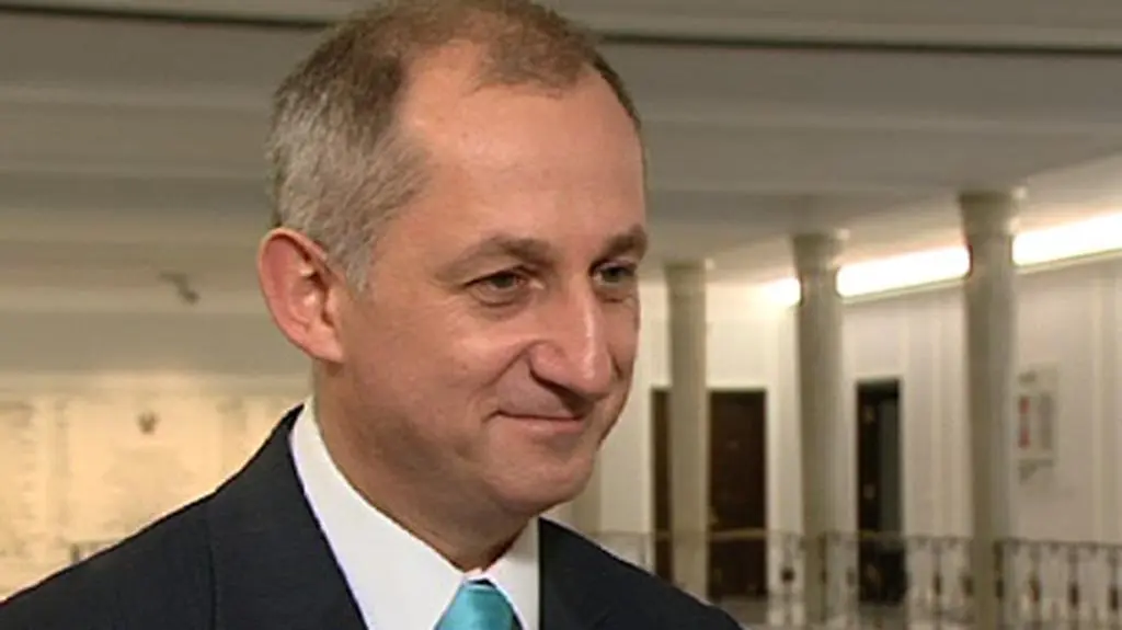 Neumann nie zgadza się z rzecznikiem rządu
