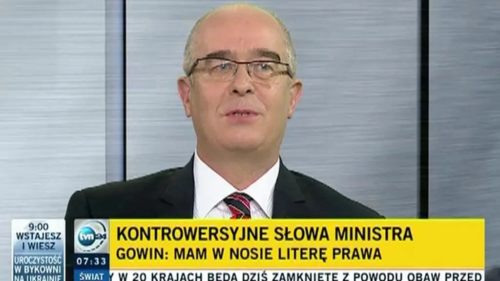"Nie dostrzegam istnienia sitwy"