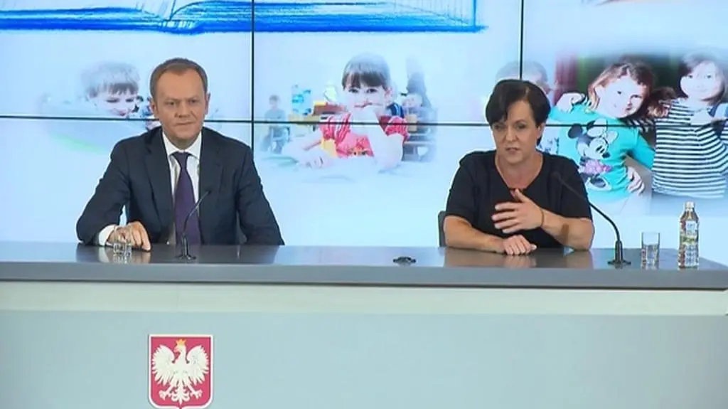 "Nie ma żadnego powodu, żeby podręcznik był pakietowany"