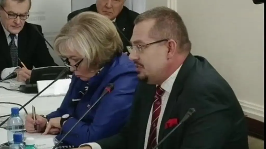 "Nie należy likwidować NFZ"