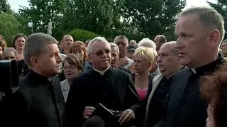 Nie przejęli parafii po ks. Lemańskim. Odwrócił się plecami 