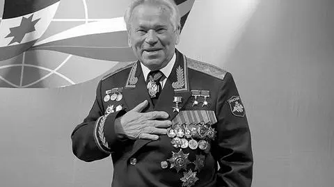 Nie żyje Michaił Kałasznikow. "Szkoda, że nie wymyśliłem kosiarki spalinowej"