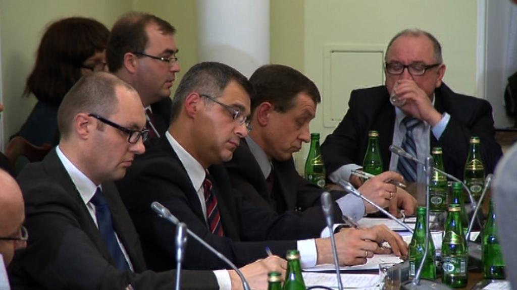 "Niektóre urządzenia w Smoleńsku wykazały cząsteczki trotylu"