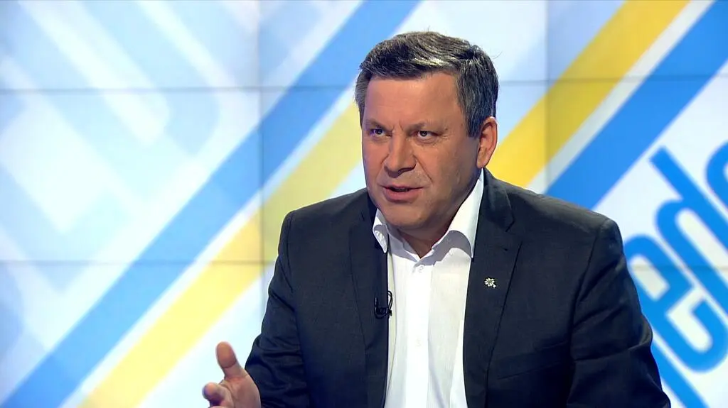 Niemcy ze sprawną gospodarką, Polska "goni świat"
