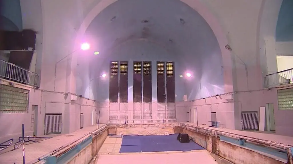 Niemieccy artyści z fragmentów poznańskiej synagogi zbudują gabinet Hitlera