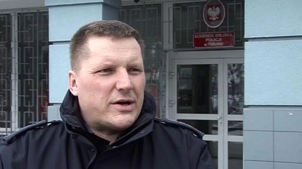 Niemowlę zostawione w torbie w kościele. Policja prosi o kontakt