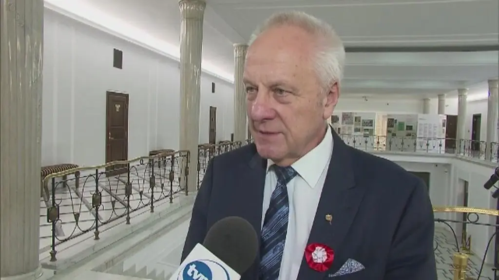 Niesiołowski: powiedziałbym tyle, żeby zabierali żony w jakieś wycieczki bliższe