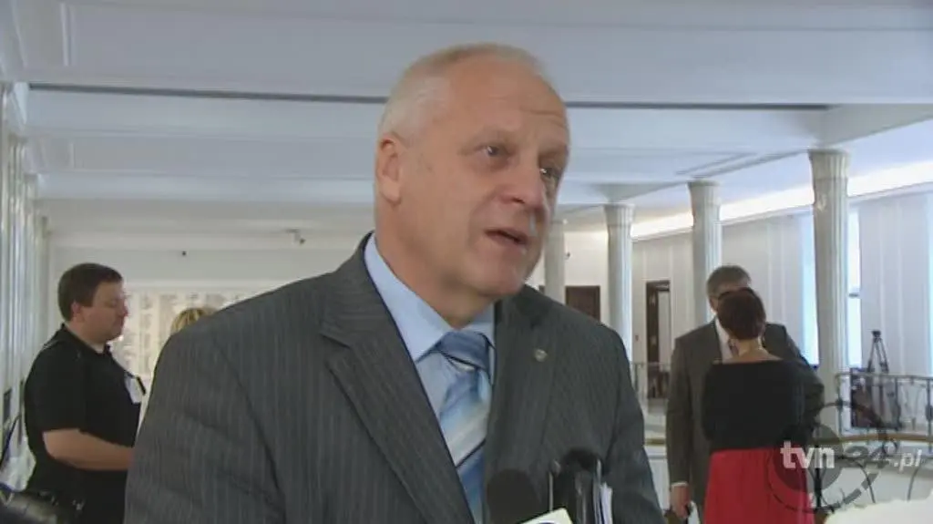 Niesiołowski: wyrzucić PiS!