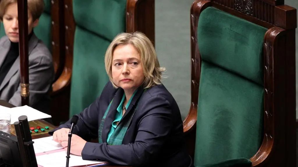 Nowicka nie rezygnuje. "Poddam się demokracji" 