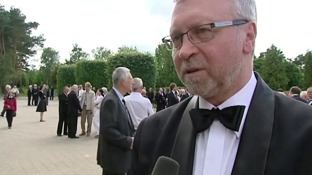 Nowy dyrektor pozańskich słowików na pogrzebie Stefana Stuligrosza
