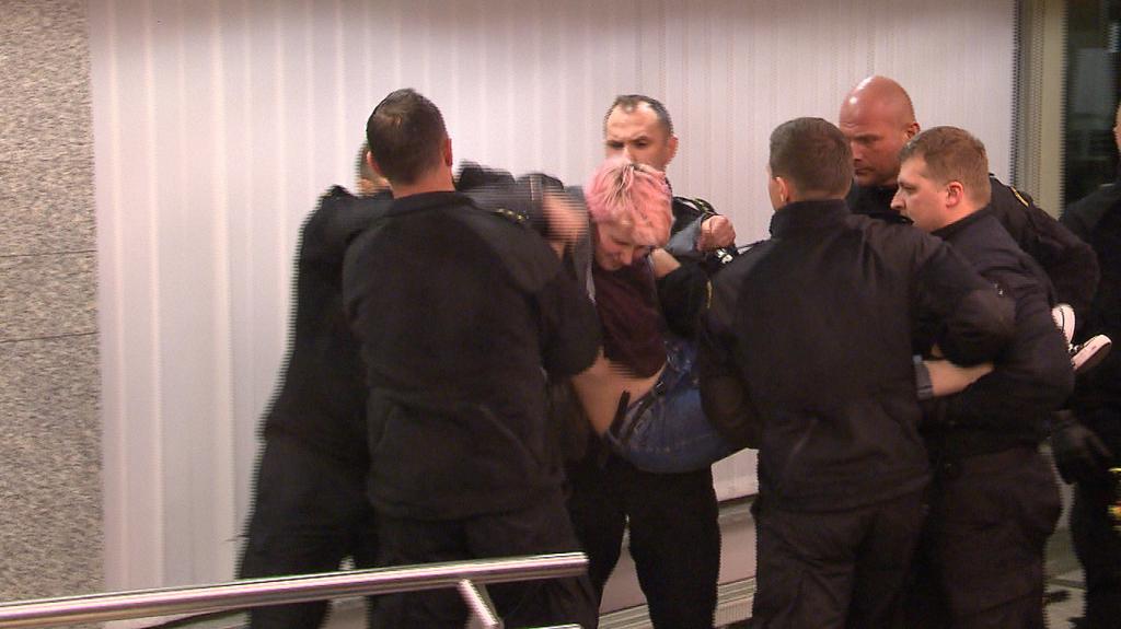 Obywatele RP protestowali w sejmowym biurze przepustek