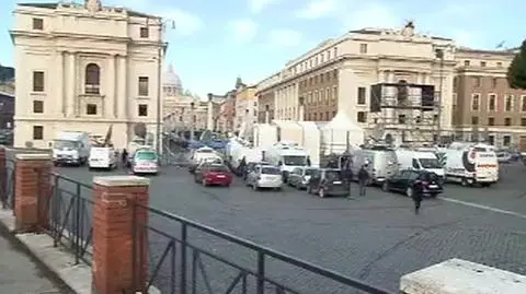 Oczekiwanie na ostatnie uroczystości z Benedyktem XVI